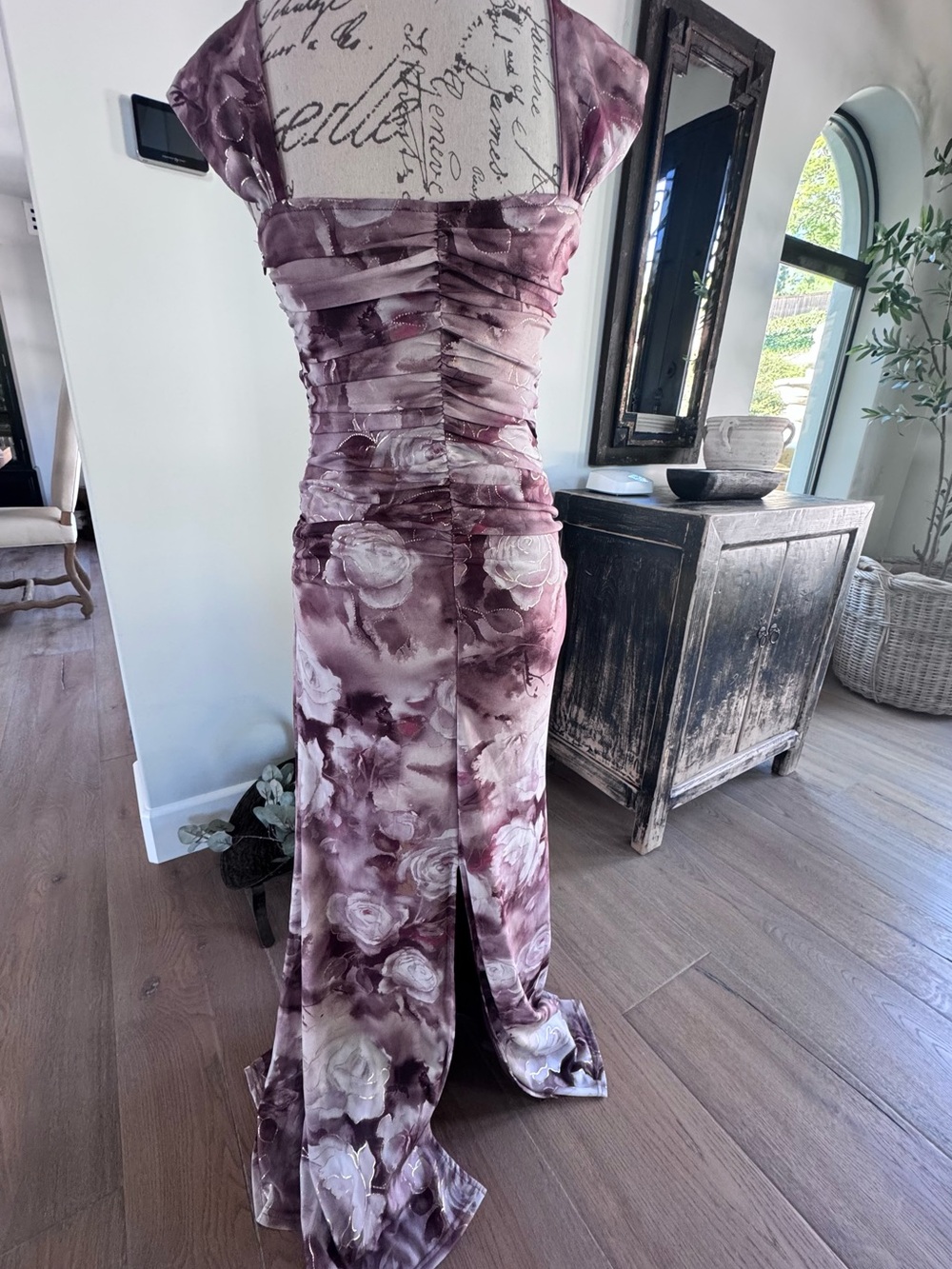 NWT-Baltic Born Amelia Tank Maxi Elegant Mauve Floral Sleek Evening Dress - Picture 3 of 11